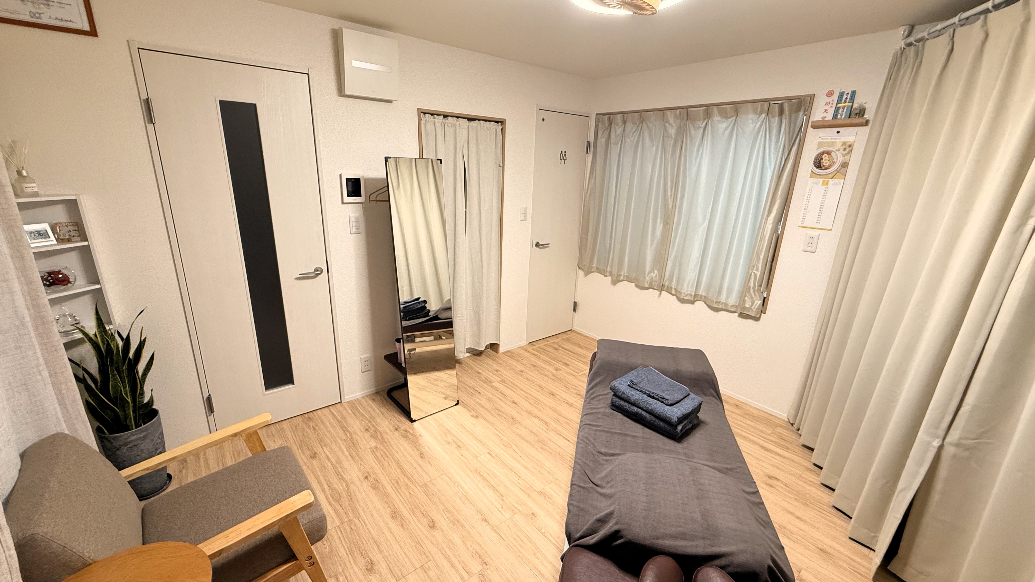 VERT整体院の施術室全景